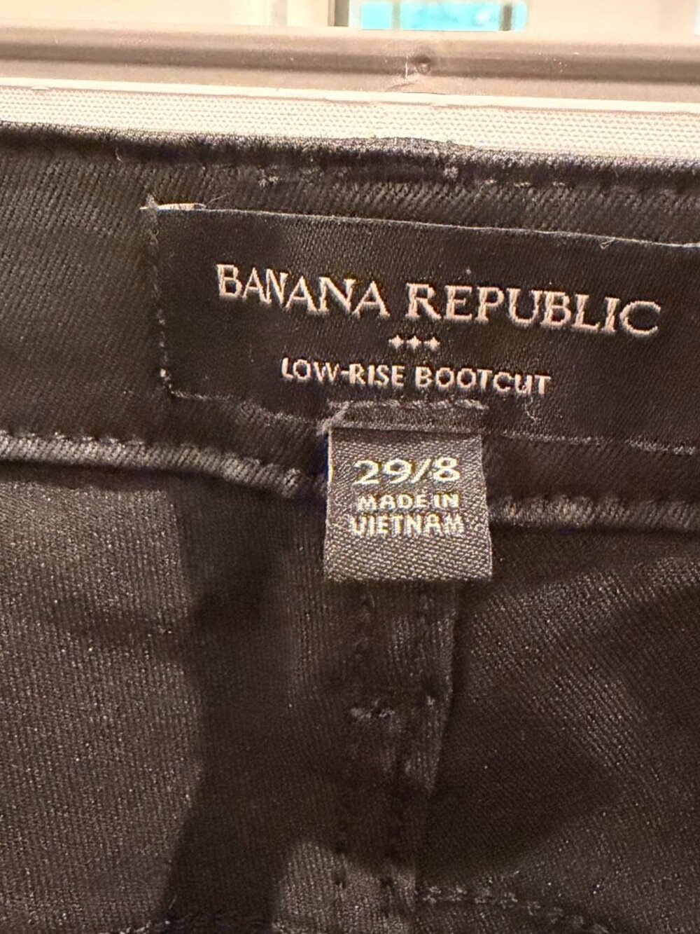 Banana Republic Black Coated Denim Low Rise Bootcut Jeans 29/8 Leather look